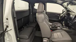 Isuzu D-Max - photo 10