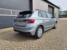 Skoda Fabia - photo 5