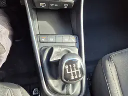Hyundai i20 - photo 22