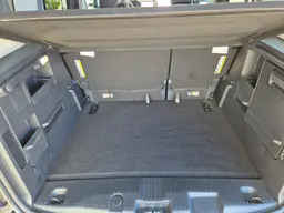 Ford Tourneo - photo 10