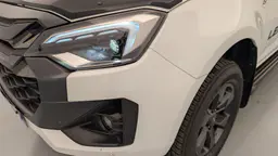 Isuzu D-Max - photo 22