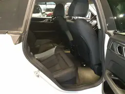 BMW i4 - photo 9