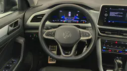 Volkswagen T-Roc - photo 14