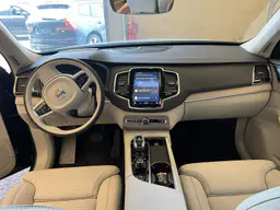 Volvo XC90 - photo 6