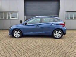 Hyundai i20 - photo 1