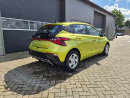Hyundai i20 - photo 5