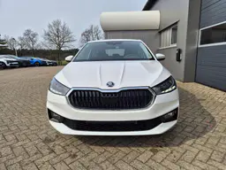 Skoda Fabia - photo 6