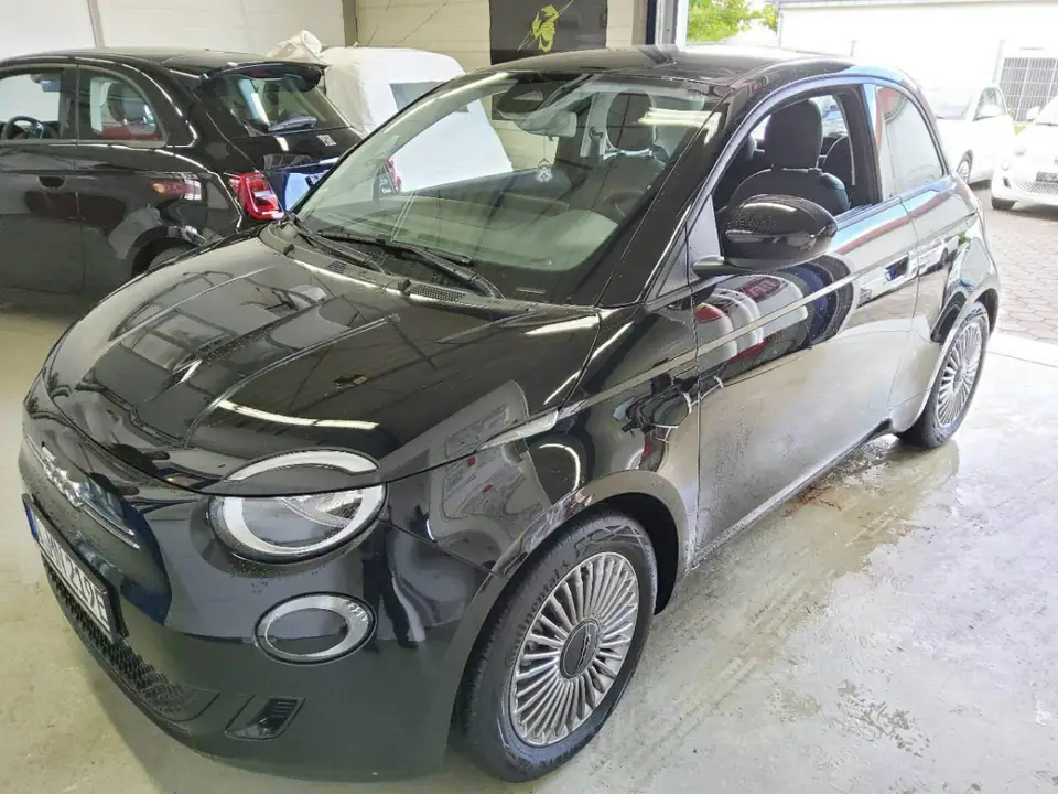 2023 Fiat 500e Icon