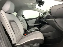 Citroen C4 - photo 9