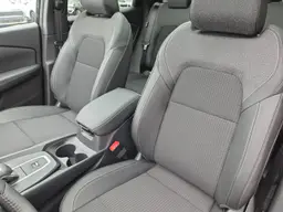 Nissan Qashqai - photo 14