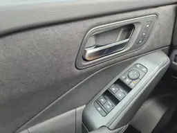 Nissan Qashqai - photo 16
