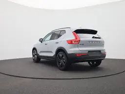Volvo XC40 - photo 3