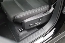 Volvo XC40 - photo 22
