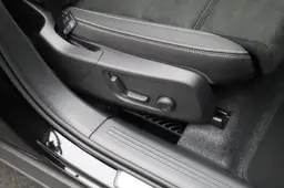 Volvo XC40 - photo 23