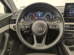 Audi A4 - photo 14