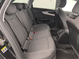 Audi A4 - photo 10