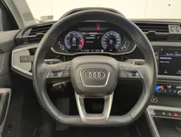 Audi Q3 - photo 14