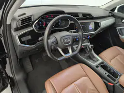 Audi Q3 - photo 15