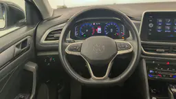 Volkswagen T-Roc - photo 15