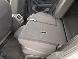 Volkswagen Tiguan - photo 12