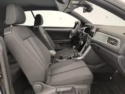 Volkswagen T-Roc - photo 9