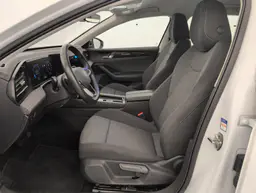 Volkswagen Passat - photo 16