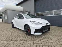 Toyota Yaris - photo 7