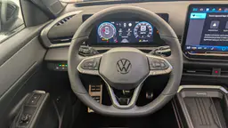 Volkswagen T-Roc - photo 14