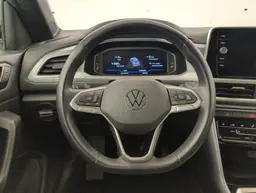 Volkswagen T-Roc - photo 13