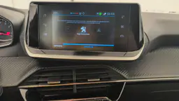 Peugeot 208 - photo 18