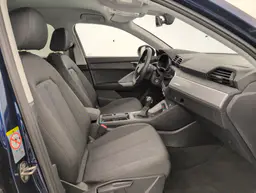 Audi Q3 - photo 9