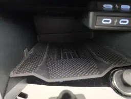 Volkswagen T-Roc - photo 19