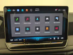 Volkswagen Tiguan - photo 18
