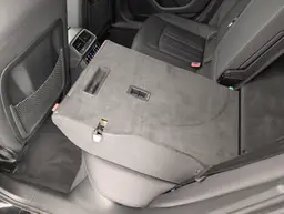 Audi A6 - photo 12