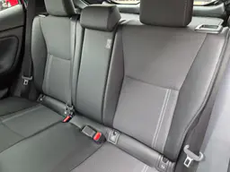 Toyota Yaris - photo 14