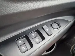 Kia Stonic - photo 13