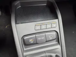 Kia Stonic - photo 24