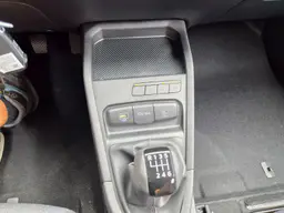 Kia Stonic - photo 24