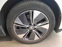 Skoda Enyaq - photo 16
