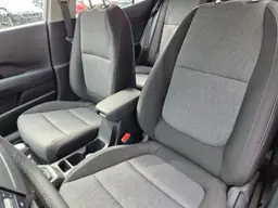 Kia Stonic - photo 12