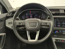 Audi Q3 - photo 14