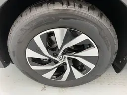 Volkswagen Tiguan - photo 48