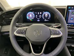 Volkswagen Tiguan - photo 16
