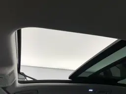 Volkswagen Tiguan - photo 23