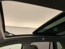 Volkswagen Tiguan - photo 25