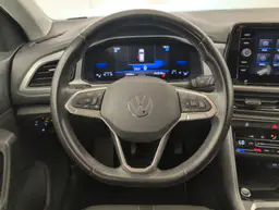 Volkswagen T-Roc - photo 14