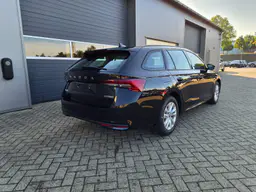 Skoda Octavia - photo 5