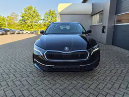 Skoda Octavia - photo 8