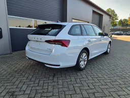 Skoda Octavia - photo 5