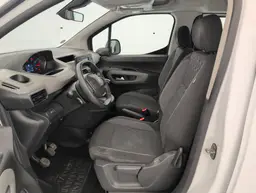 Peugeot Rifter - photo 16